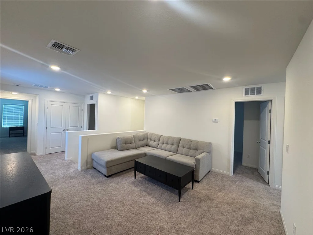 7055 Cottage Vista, Las Vegas, NV 89113