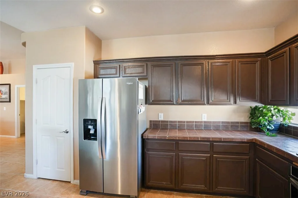 8813 Arabian Filly, Las Vegas, NV 89143