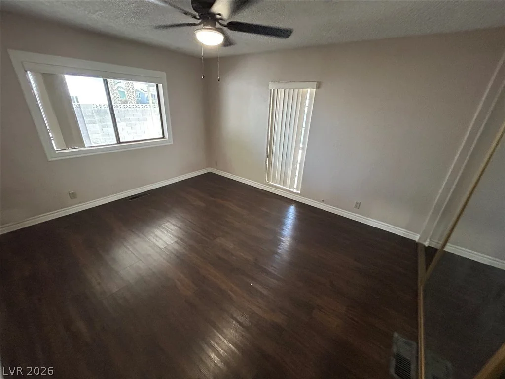 3333 Ewa Beach, Las Vegas, NV 89122