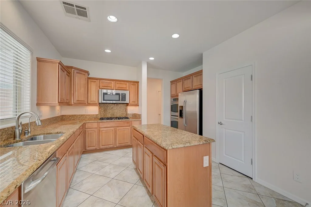 2556 Chateau Clermont, Henderson, NV 89044