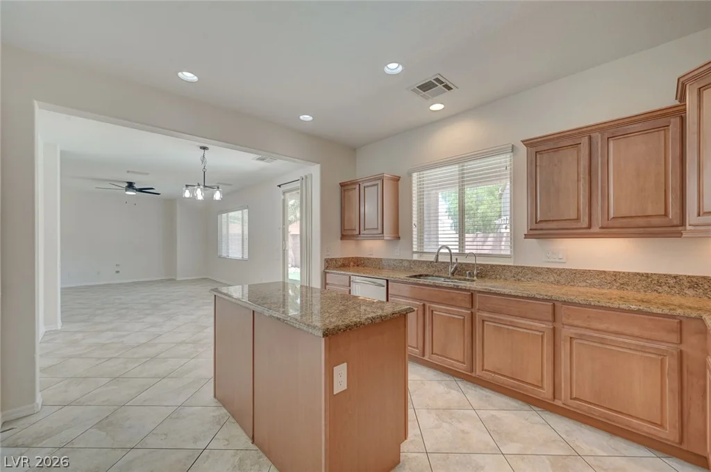 2556 Chateau Clermont, Henderson, NV 89044