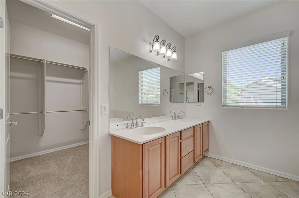 2556 Chateau Clermont, Henderson, NV 89044