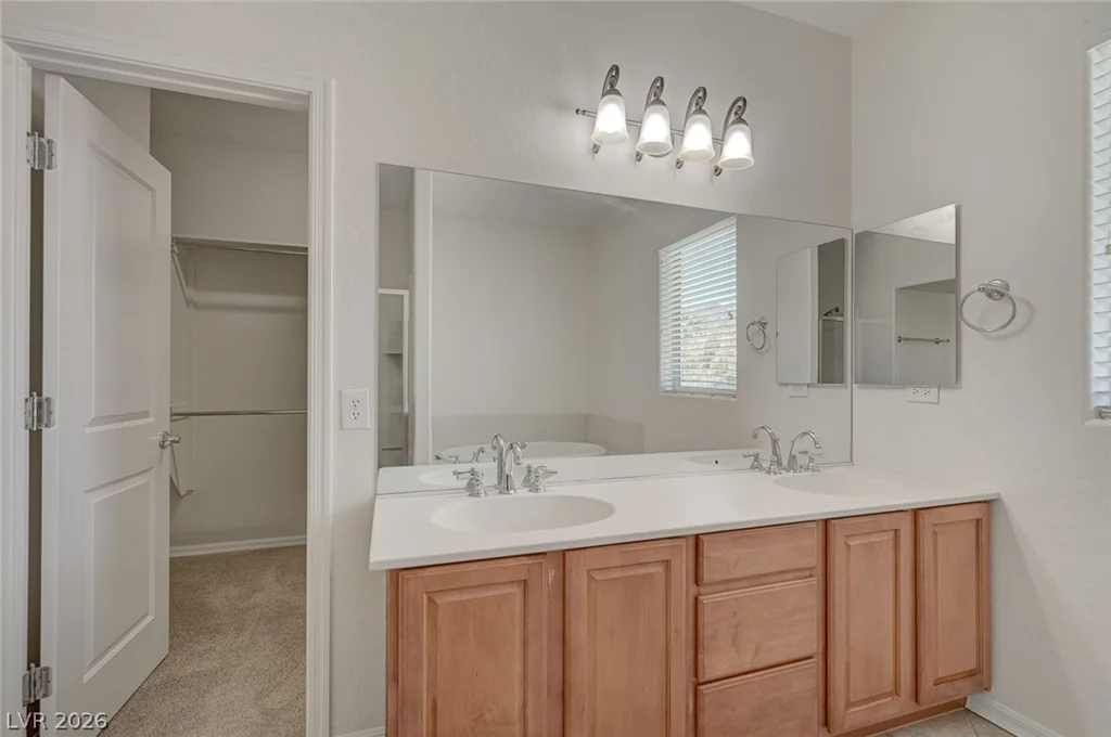 2556 Chateau Clermont, Henderson, NV 89044