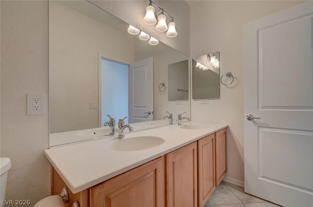 2556 Chateau Clermont, Henderson, NV 89044