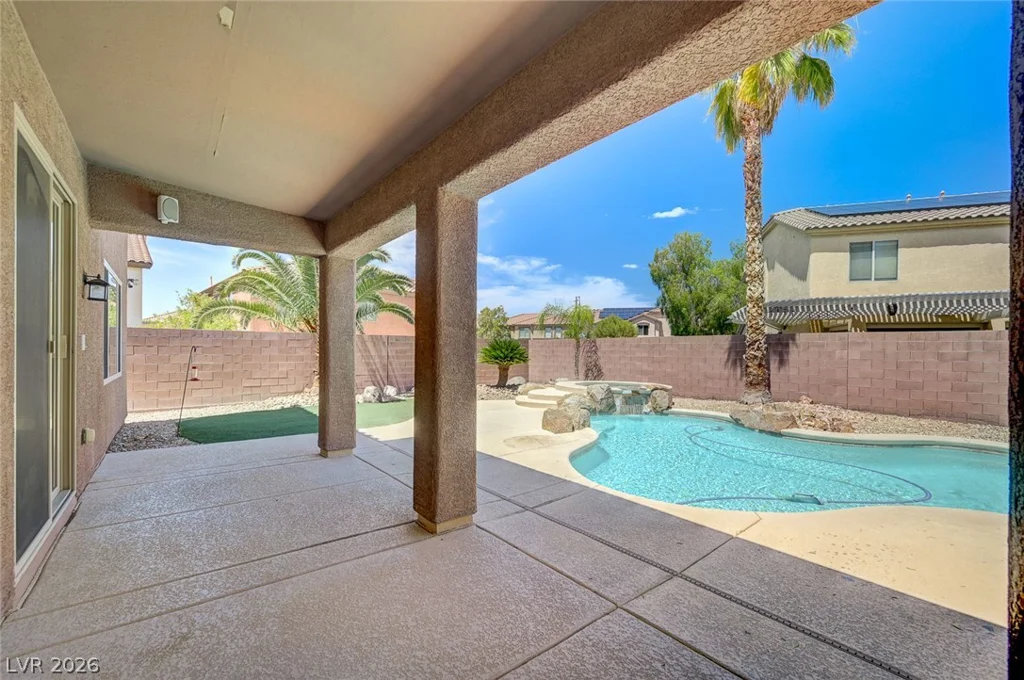 2556 Chateau Clermont, Henderson, NV 89044