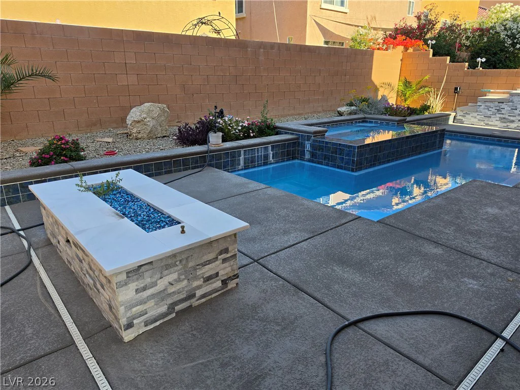 9739 Fox Estate, Las Vegas, NV 89141