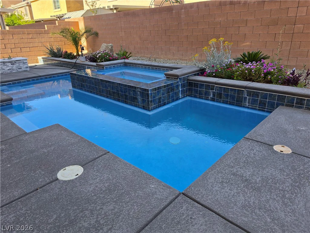 9739 Fox Estate, Las Vegas, NV 89141