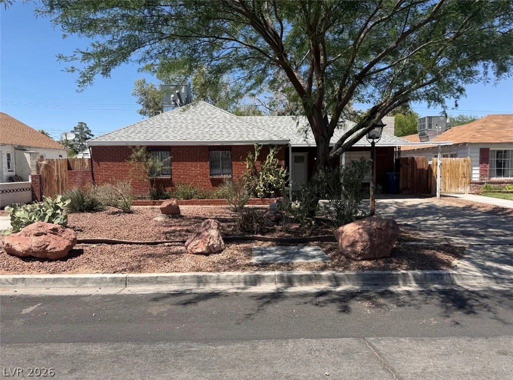1311 Griffith, Las Vegas, NV 89104