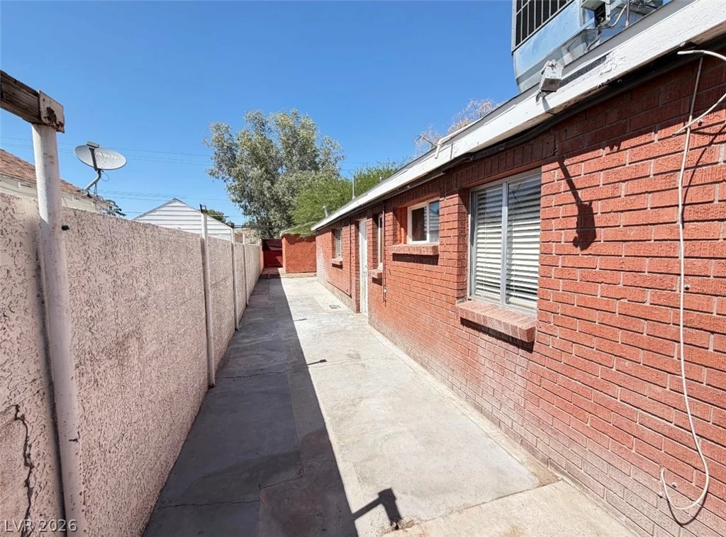 1311 Griffith, Las Vegas, NV 89104