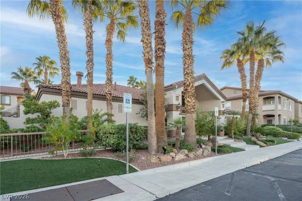 2305 Horizon Ridge, Henderson, NV 89052