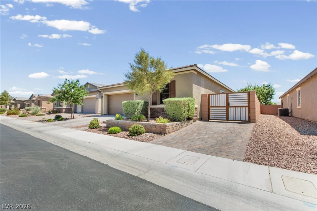 9048 Kristy Alana, Las Vegas, NV 89139