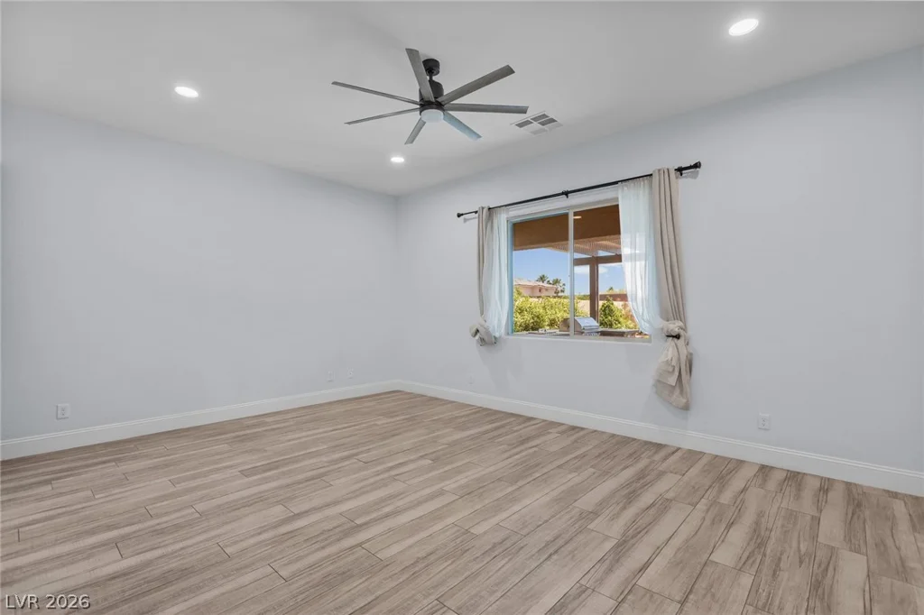 9048 Kristy Alana, Las Vegas, NV 89139