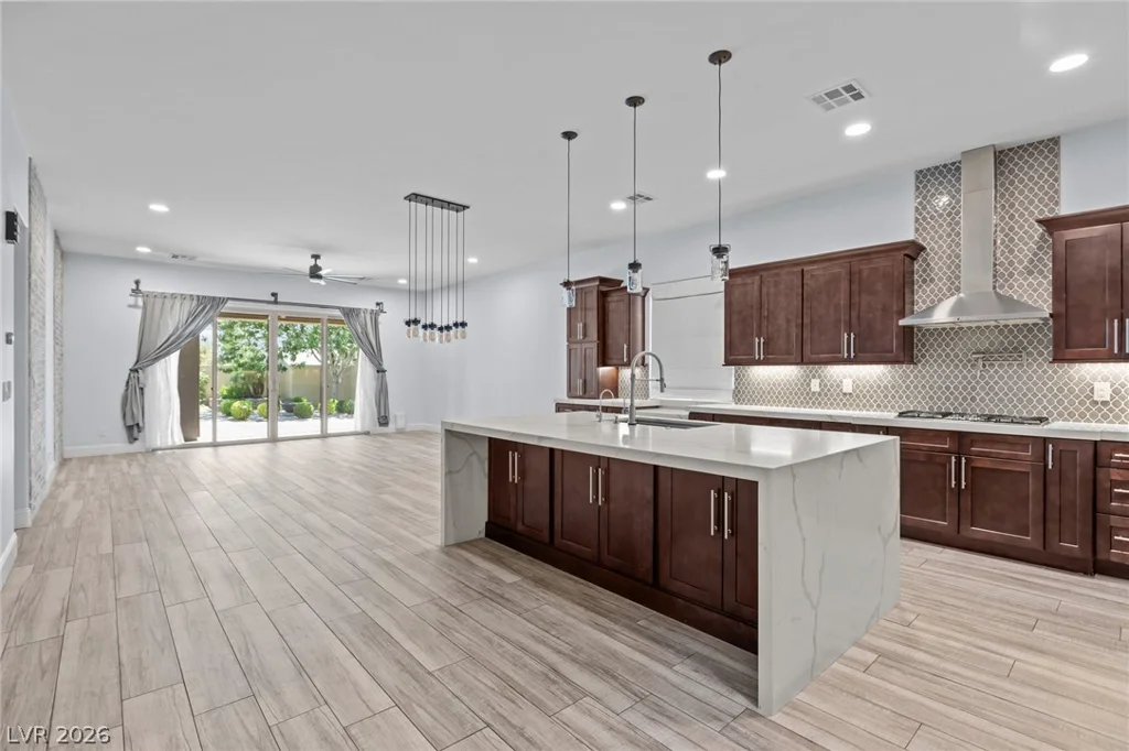 9048 Kristy Alana, Las Vegas, NV 89139