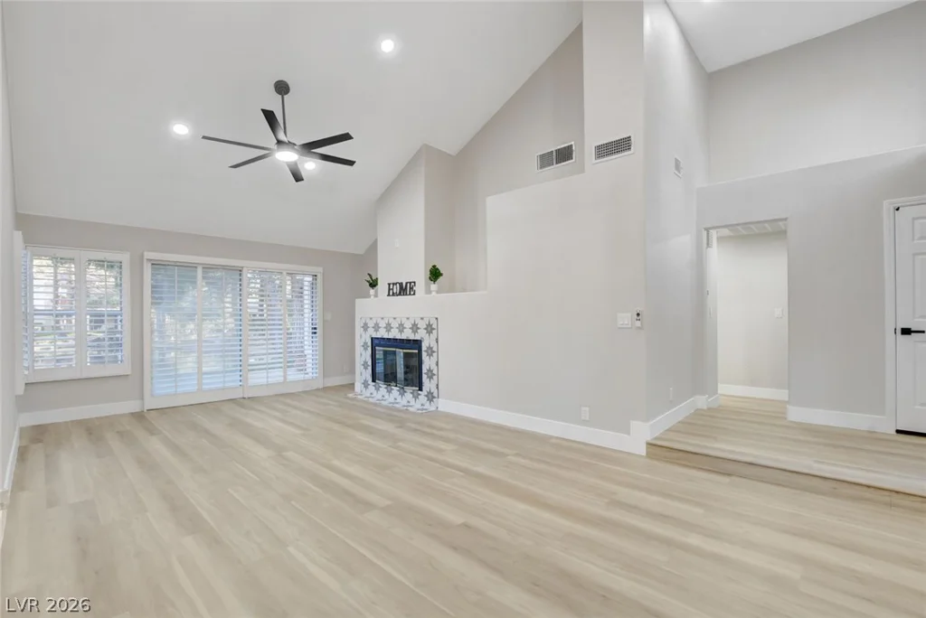 6987 Emerald Springs, Las Vegas, NV 89113