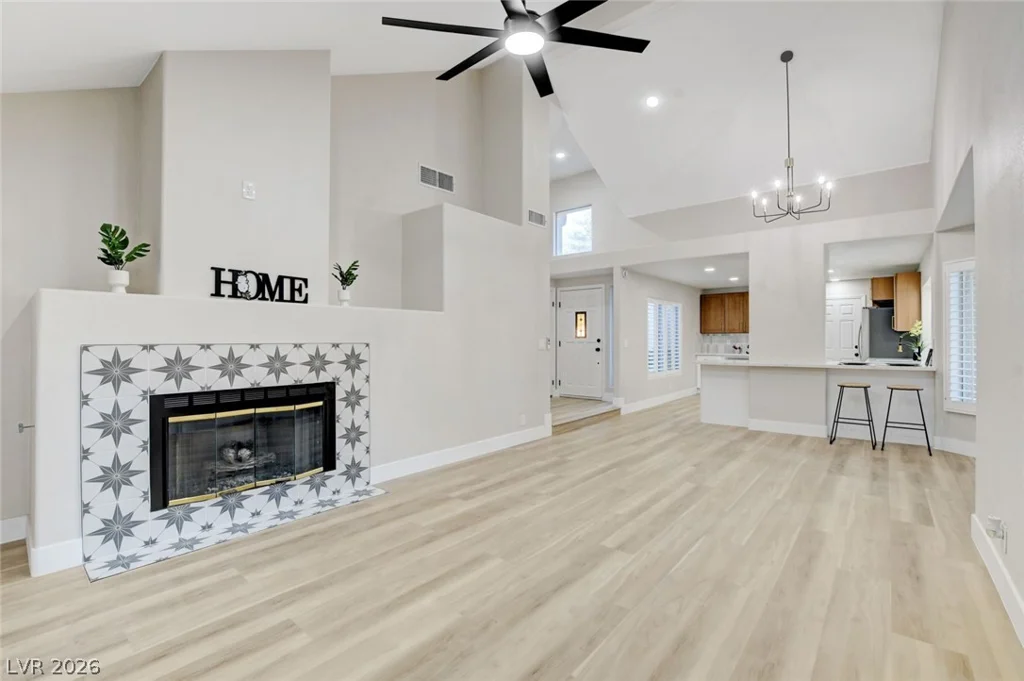 6987 Emerald Springs, Las Vegas, NV 89113