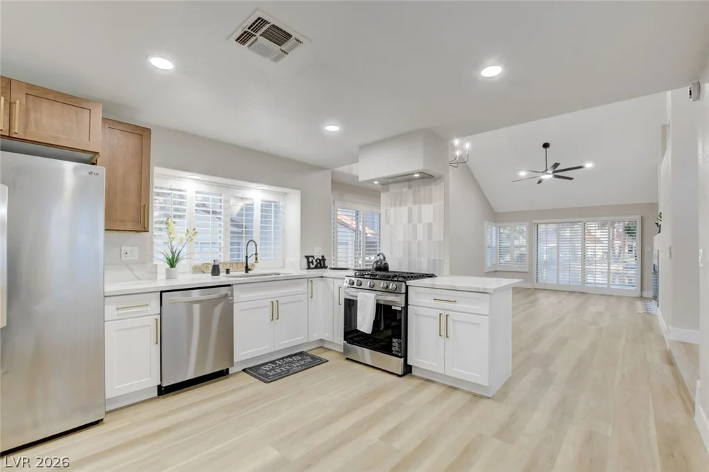 6987 Emerald Springs, Las Vegas, NV 89113