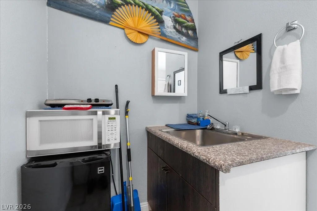 5333 Longridge, Las Vegas, NV 89146
