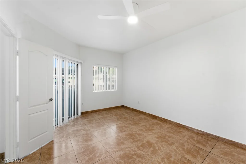 7400 Flamingo, Las Vegas, NV 89147