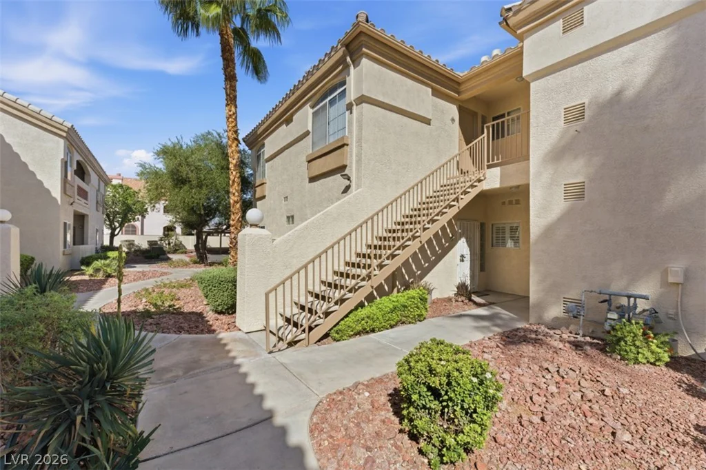 7400 Flamingo, Las Vegas, NV 89147