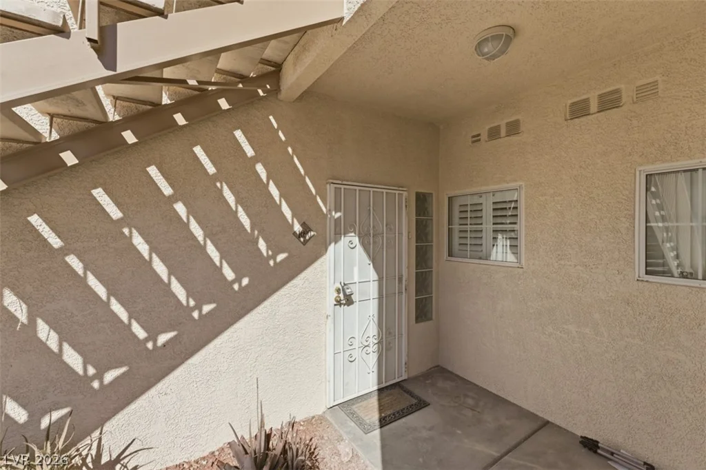 7400 Flamingo, Las Vegas, NV 89147
