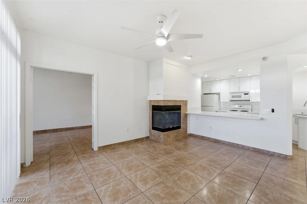 7400 Flamingo, Las Vegas, NV 89147