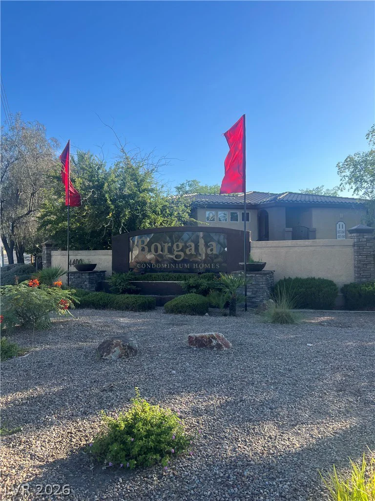 4400 Jones, Las Vegas, NV 89103