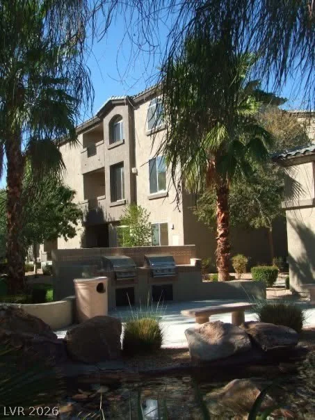 4400 Jones, Las Vegas, NV 89103