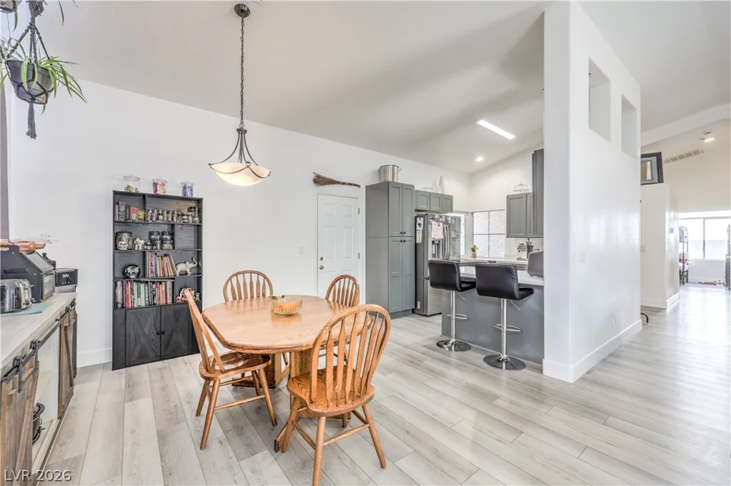 6138 Dundee Port, Las Vegas, NV 89110