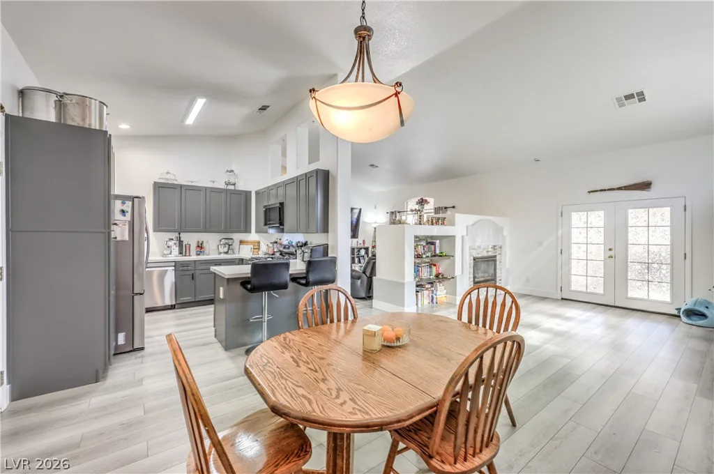 6138 Dundee Port, Las Vegas, NV 89110