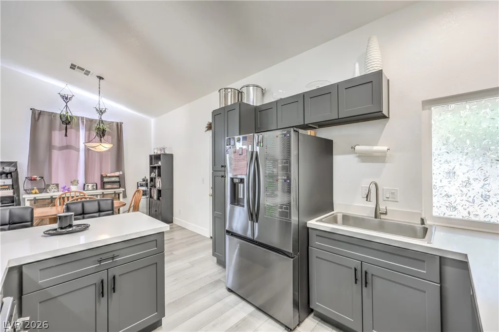 6138 Dundee Port, Las Vegas, NV 89110