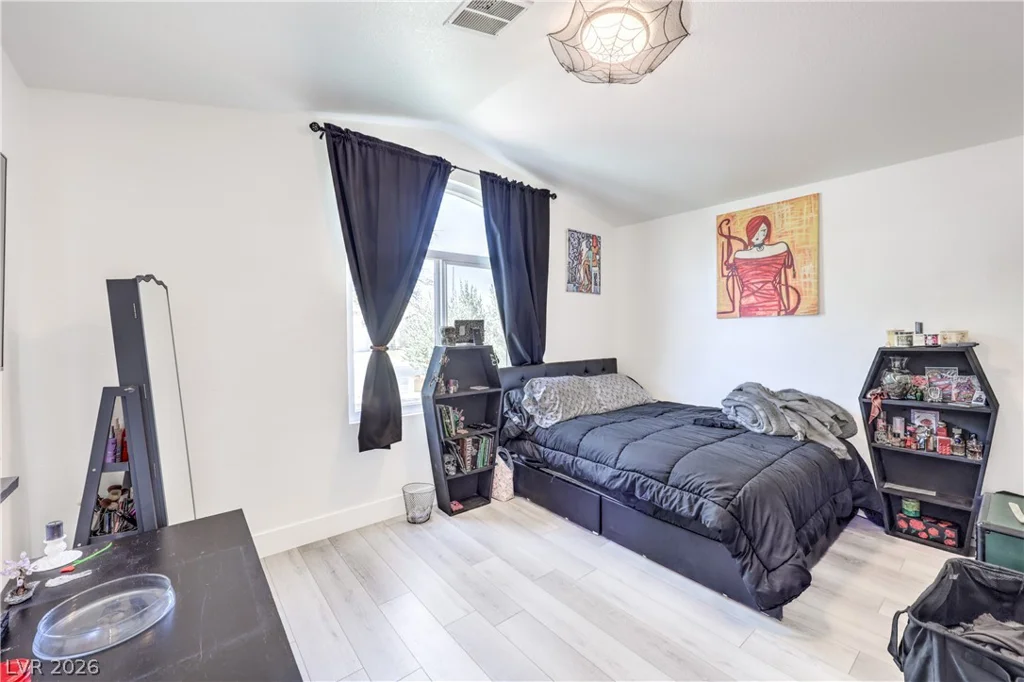 6138 Dundee Port, Las Vegas, NV 89110