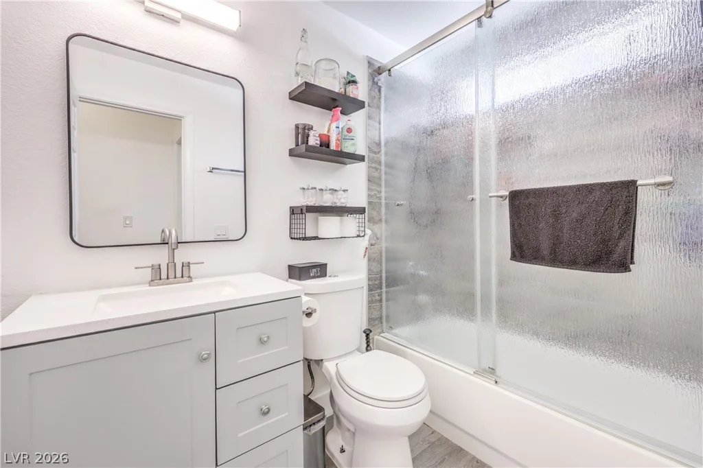 6138 Dundee Port, Las Vegas, NV 89110