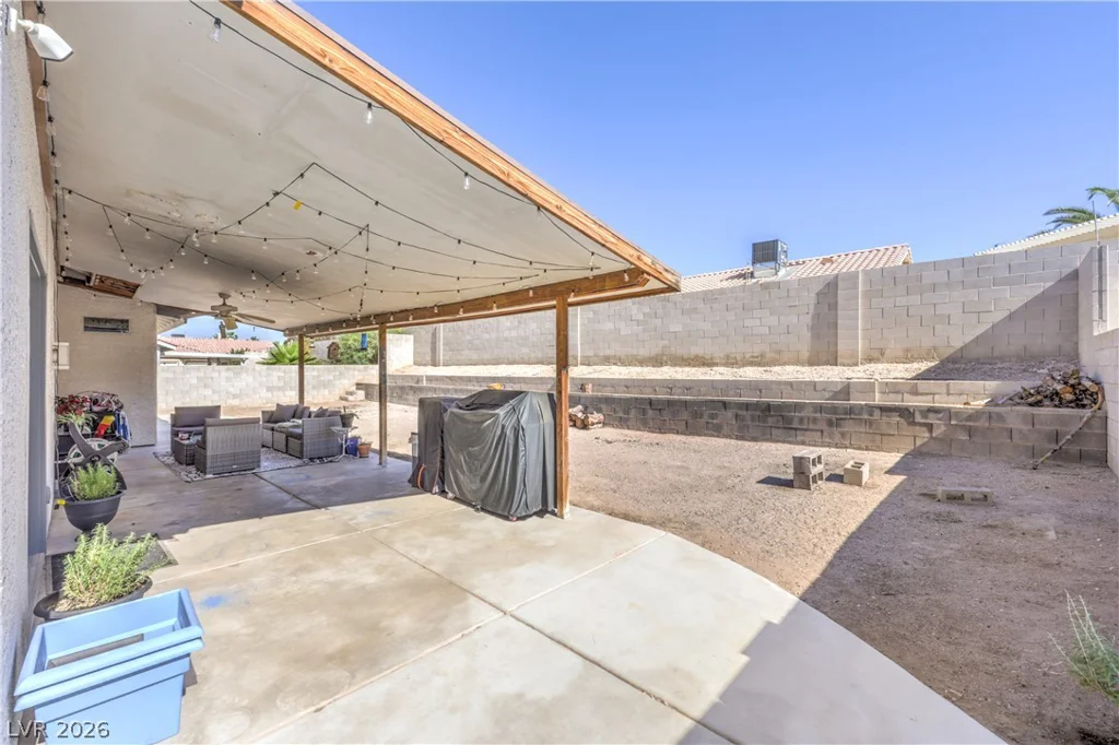 6138 Dundee Port, Las Vegas, NV 89110