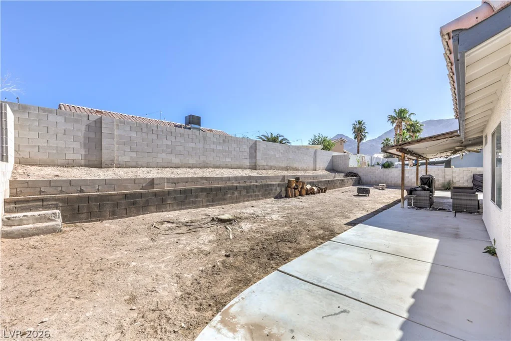 6138 Dundee Port, Las Vegas, NV 89110
