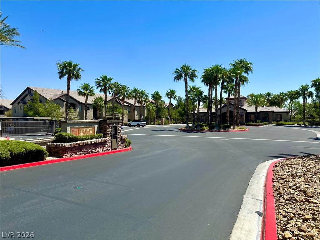 8250 Grand Canyon, Las Vegas, NV 89166