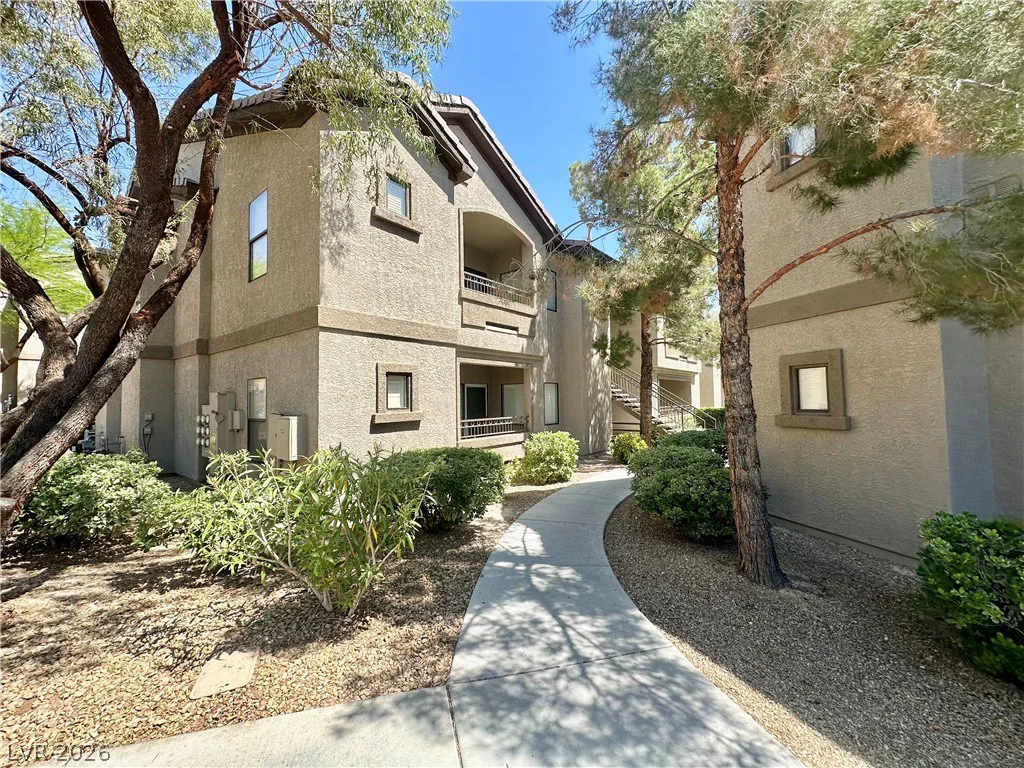 8250 Grand Canyon, Las Vegas, NV 89166