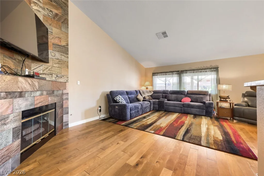 2402 White Sails, North Las Vegas, NV 89031