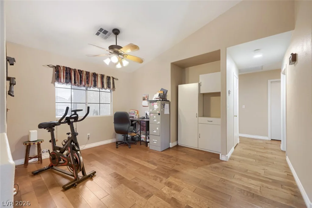 2402 White Sails, North Las Vegas, NV 89031