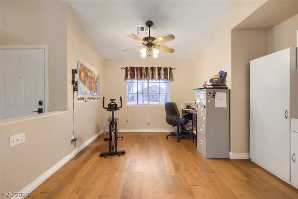 2402 White Sails, North Las Vegas, NV 89031