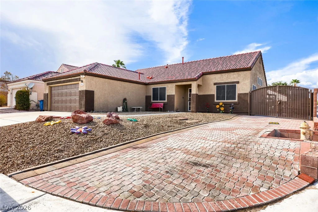 2402 White Sails, North Las Vegas, NV 89031