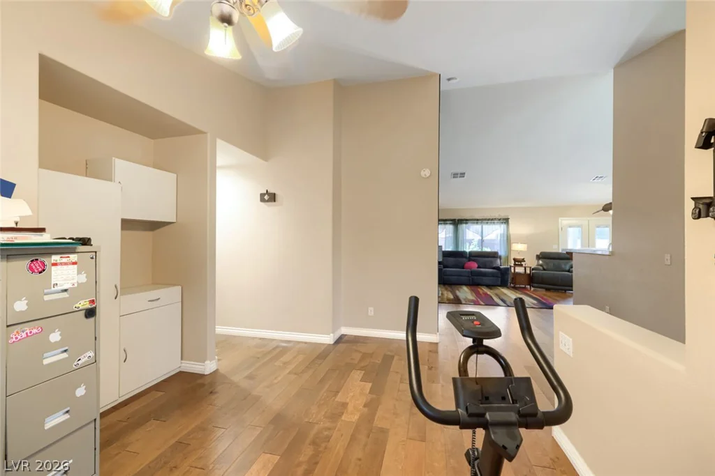 2402 White Sails, North Las Vegas, NV 89031