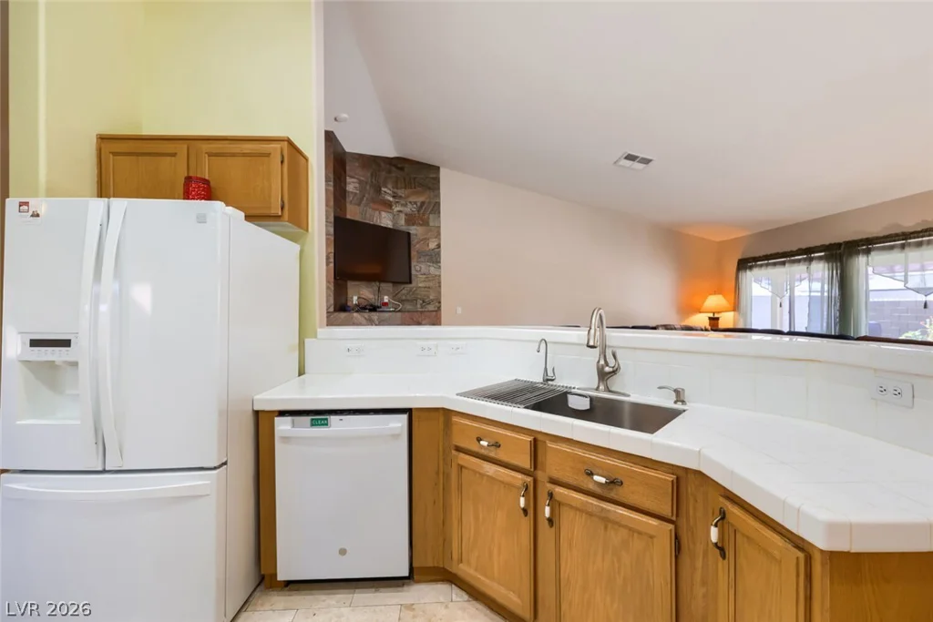 2402 White Sails, North Las Vegas, NV 89031