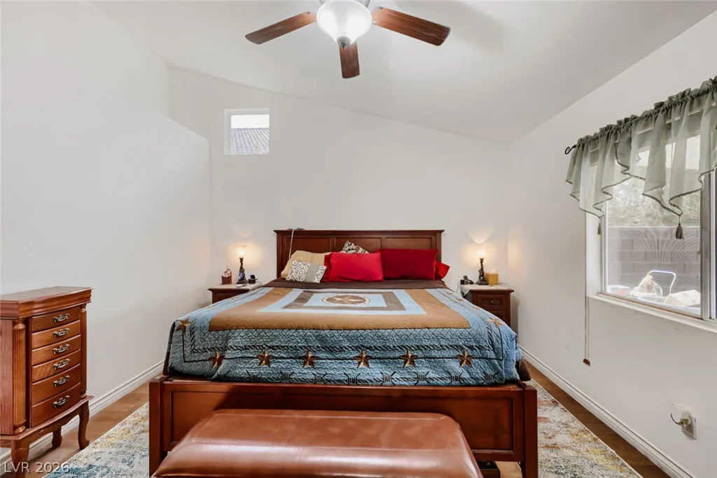2402 White Sails, North Las Vegas, NV 89031