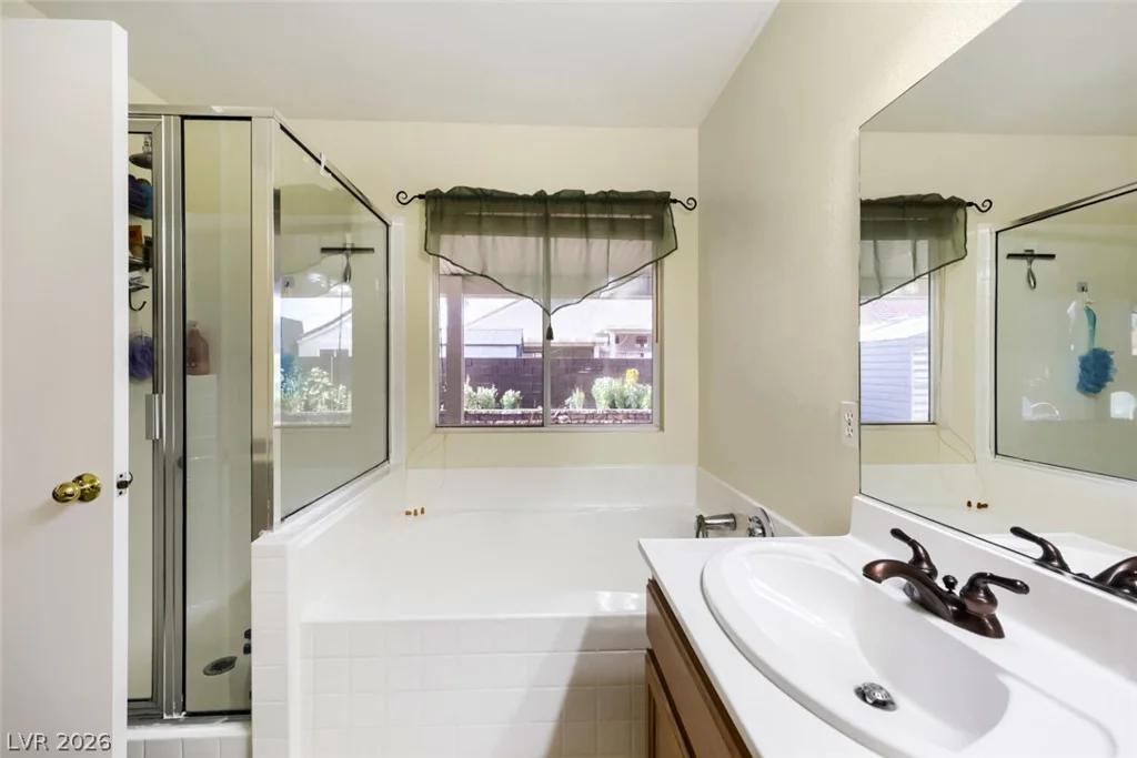 2402 White Sails, North Las Vegas, NV 89031