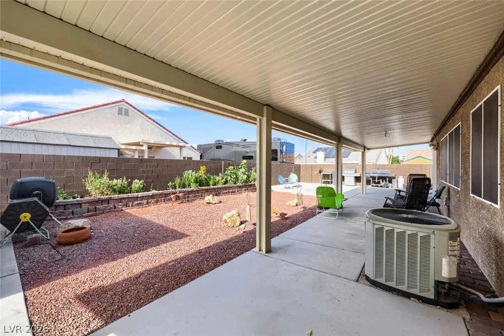 2402 White Sails, North Las Vegas, NV 89031