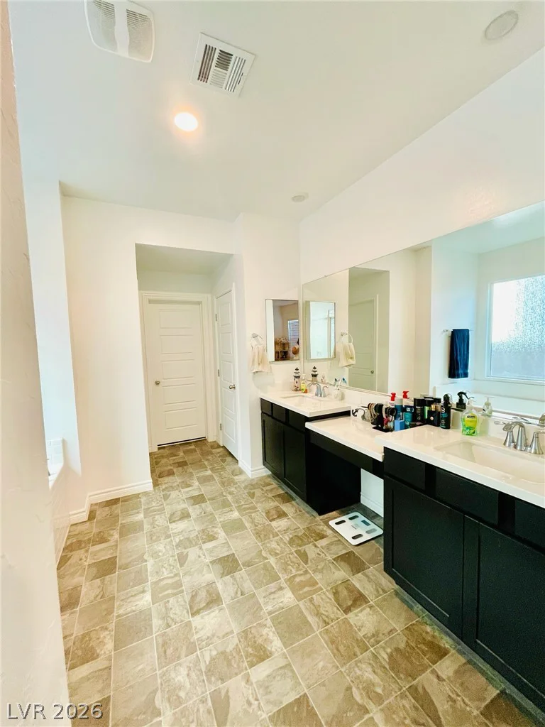 4376 Latitude Valley, North Las Vegas, NV 89084