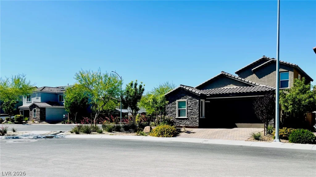4376 Latitude Valley, North Las Vegas, NV 89084