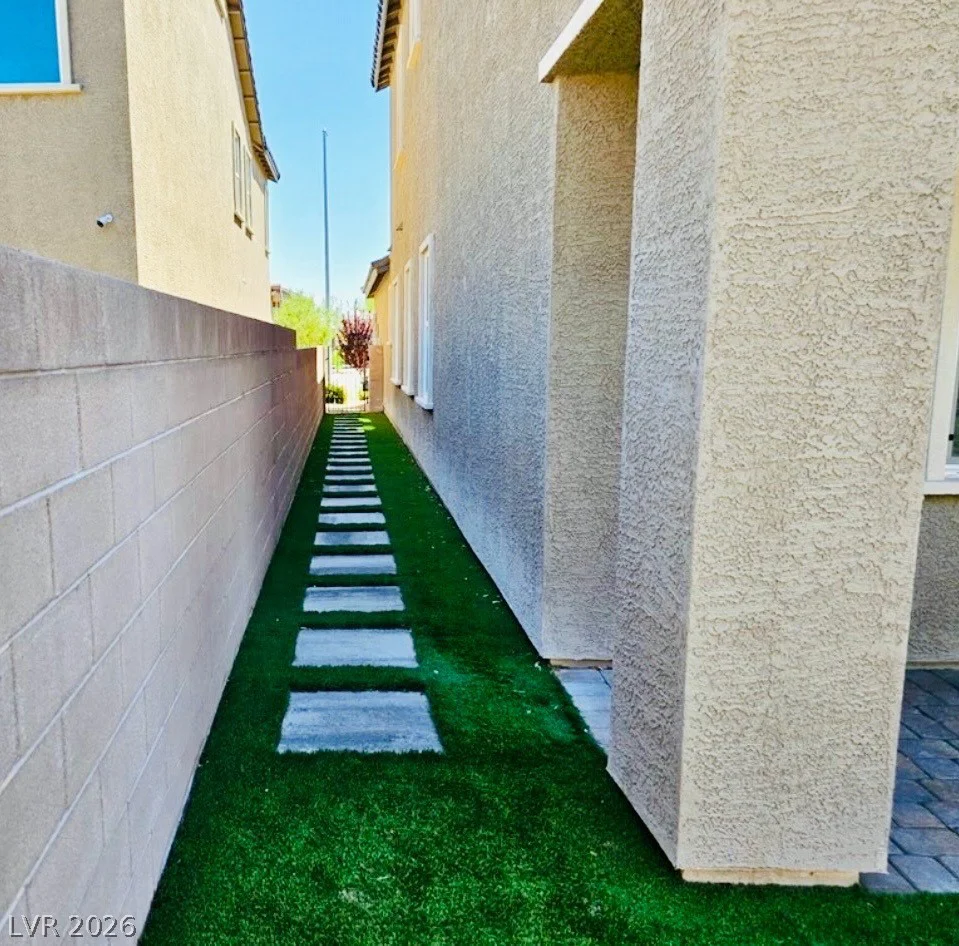 4376 Latitude Valley, North Las Vegas, NV 89084