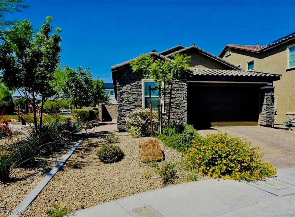 4376 Latitude Valley, North Las Vegas, NV 89084