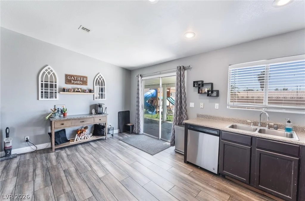 5218 Sangara, North Las Vegas, NV 89031